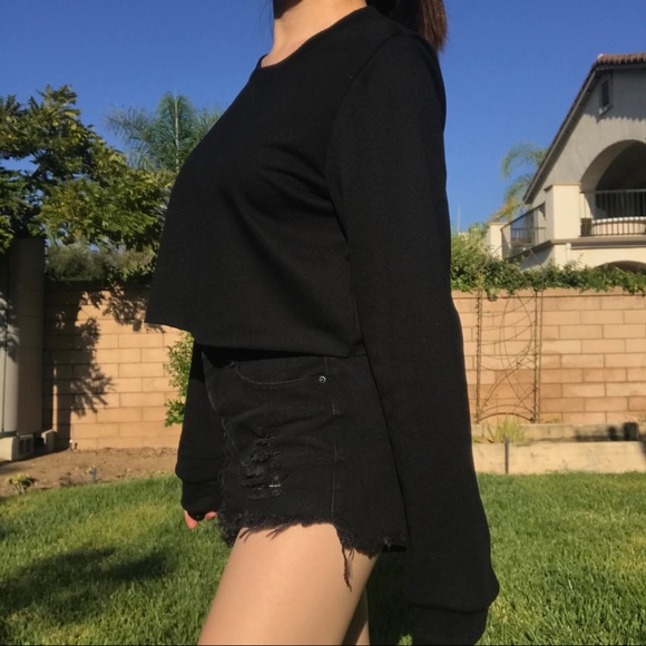 Black Cropped Sweater - Picture 2 of 3